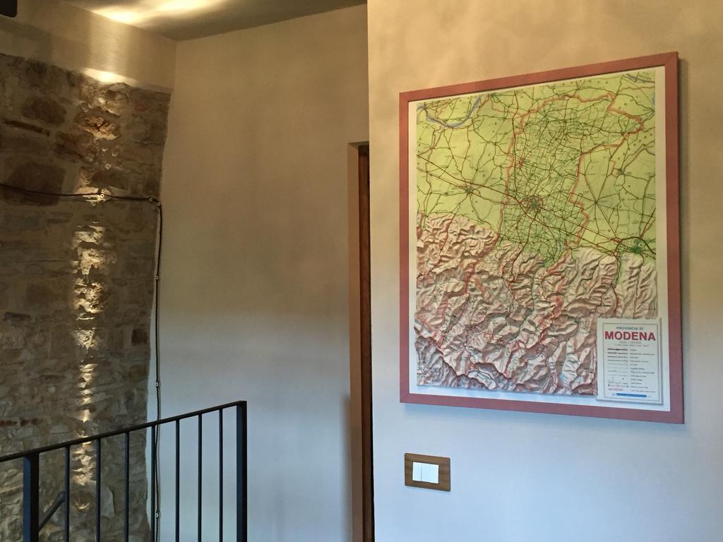 Castello Di Brandola Villa Polinago Bagian luar foto